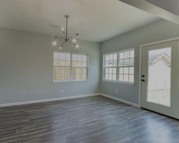 3925 Mckinley Street, Houston, TX 77051