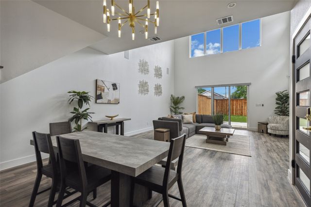 2429 Vagas Street, Dallas, TX 75219
