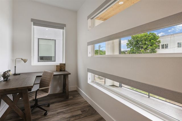 2429 Vagas Street, Dallas, TX 75219