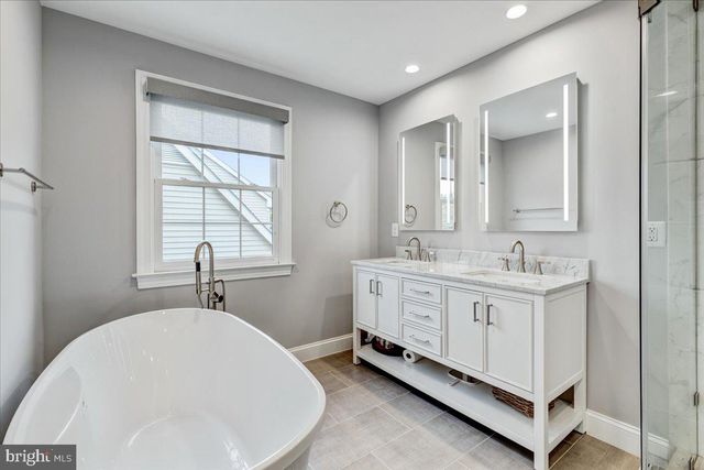 43501 MONARCH BEACH SQ, Leesburg, VA 20176