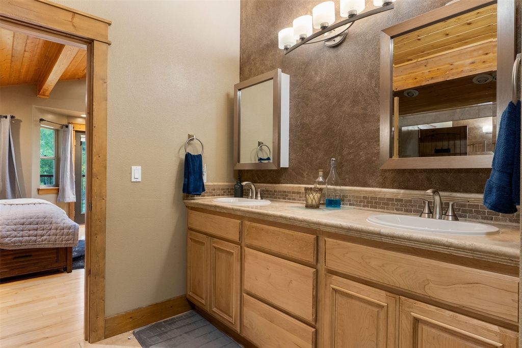 895 W Cow Creek Road, Hamilton, MT 59840 photo 27