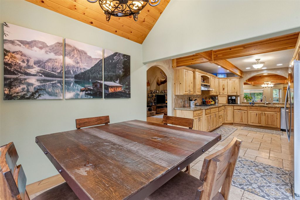 895 W Cow Creek Road, Hamilton, MT 59840 photo 9