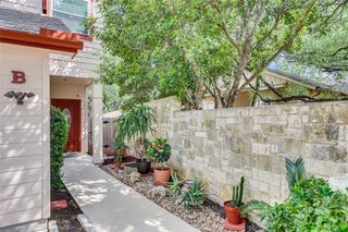 1303 N Cuernavaca DR B, Austin, TX 78733