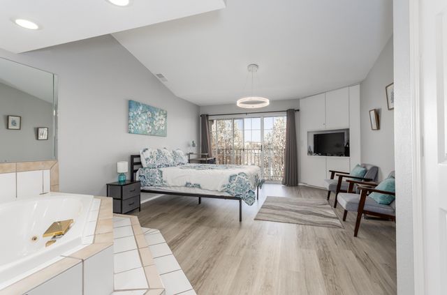 530 Spring Creek Road Apt 11, Branson, MO 65616