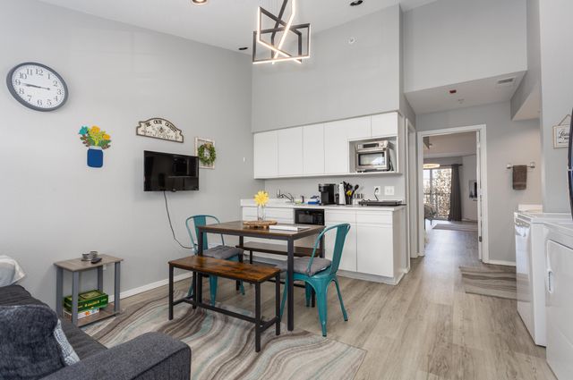 530 Spring Creek Road Apt 11, Branson, MO 65616