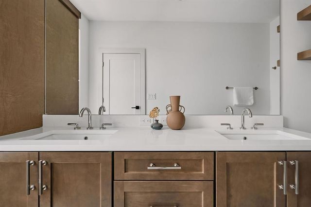2209 woodland Ave 401, Austin, TX 78741