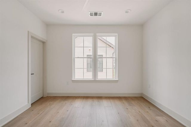 2209 woodland Ave 401, Austin, TX 78741