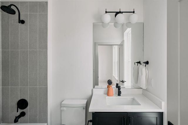 2209 woodland Ave 401, Austin, TX 78741