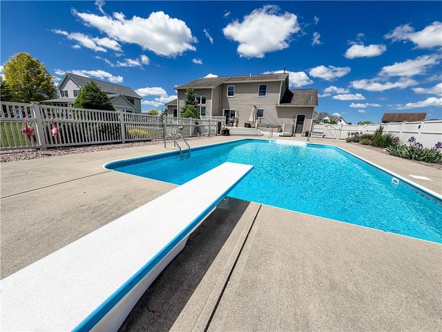 14 Brae Ridge Road, Owasco, NY 13021