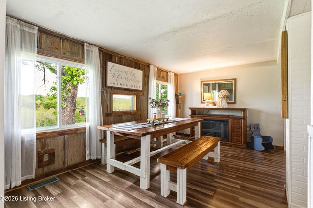 6568 Mount Zion Rd, Frankfort, KY 40601