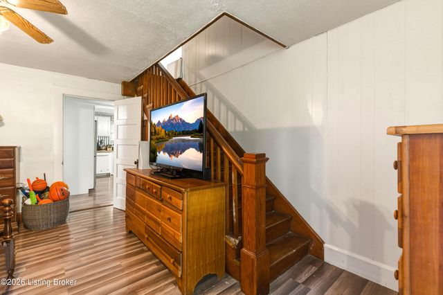 6568 Mount Zion Rd, Frankfort, KY 40601