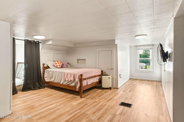 6568 Mount Zion Rd, Frankfort, KY 40601