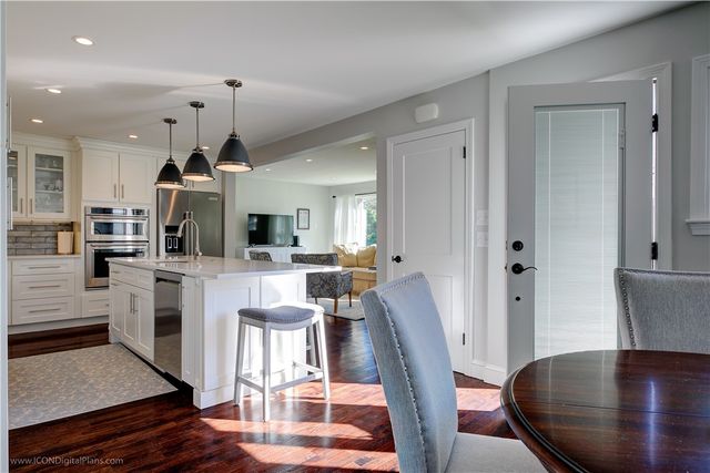 18 Sylvan Terrace, Newport, RI 02840