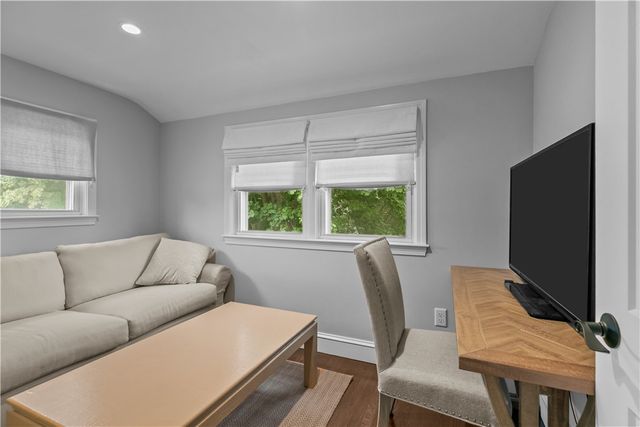 18 Sylvan Terrace, Newport, RI 02840