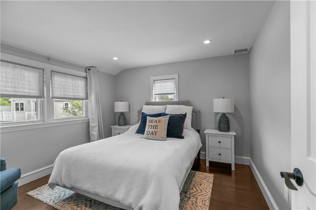 18 Sylvan Terrace, Newport, RI 02840