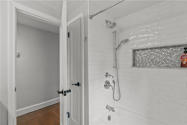 18 Sylvan Terrace, Newport, RI 02840