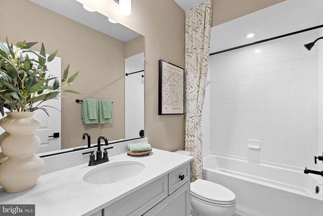 54321 MYSTIC MAROON TER, Ashburn, VA 20147