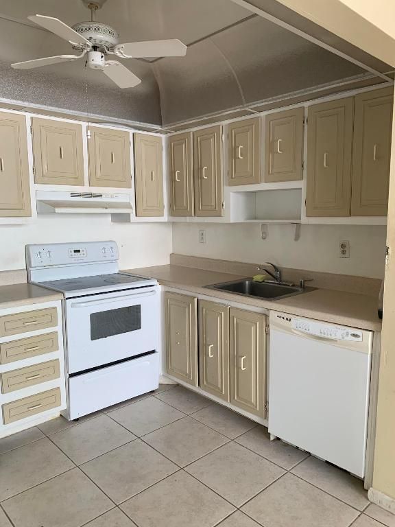 Image 6 of property listing at 415 Monaco I, Delray Beach, FL 33446