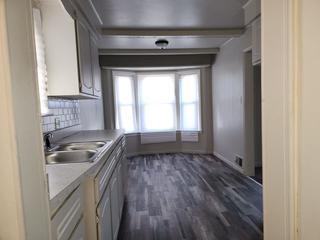 22741 NORMANDY Avenue, Eastpointe, MI 48021