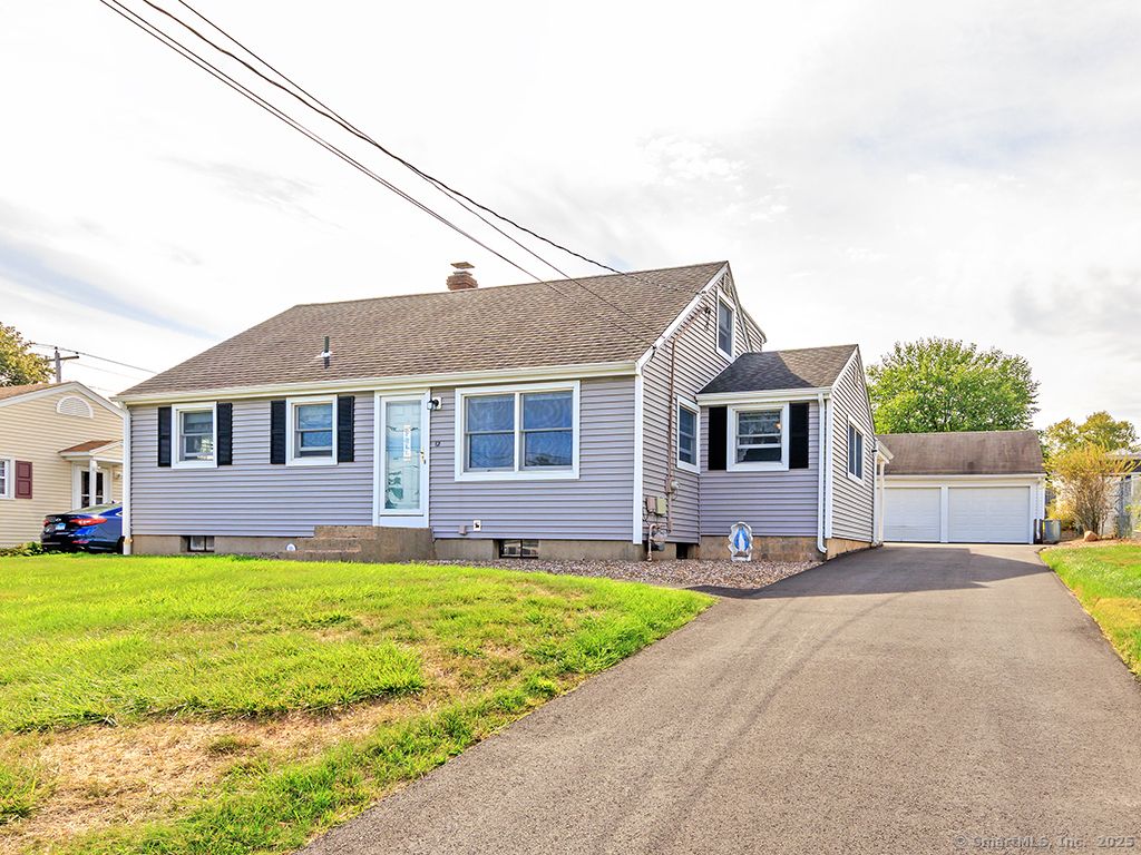 12 Round Hill Road, Meriden, CT 06450