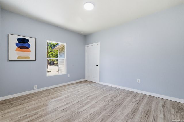 146 ISABEL ST, San Antonio, TX 78210