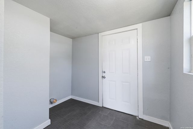 146 ISABEL ST, San Antonio, TX 78210