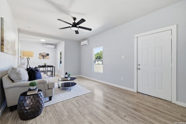 146 ISABEL ST, San Antonio, TX 78210