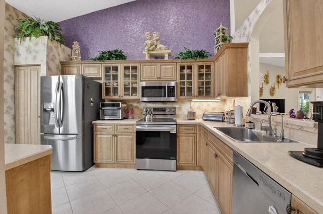 6165 Petunia Road, Delray Beach, FL 33484