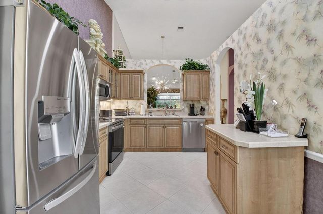 6165 Petunia Road, Delray Beach, FL 33484