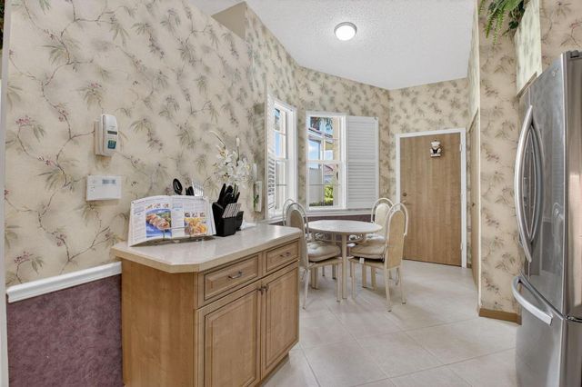 6165 Petunia Road, Delray Beach, FL 33484