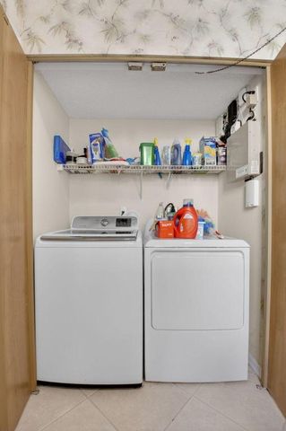 6165 Petunia Road, Delray Beach, FL 33484