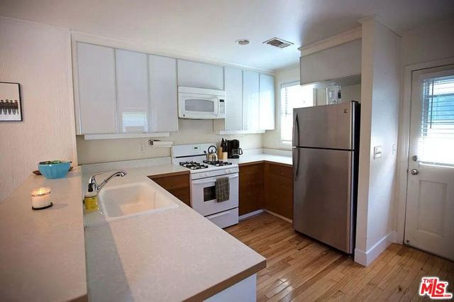 2232 ALLESANDRO Street, Los Angeles, CA 90039