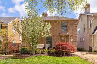 258 Merriweather Road, Grosse Pointe Farms, MI 48236