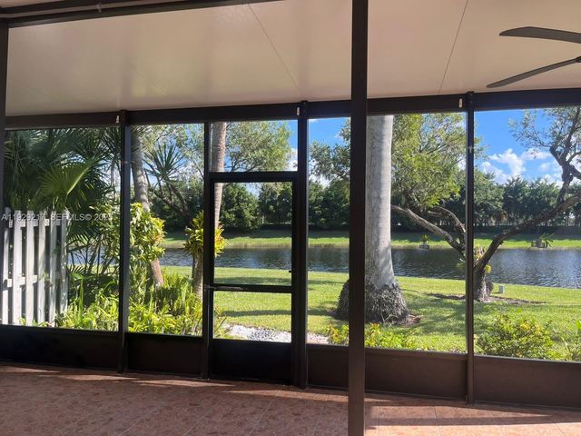 1528 Springside Ter, Weston, FL 33326