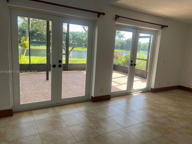 1528 Springside Ter, Weston, FL 33326