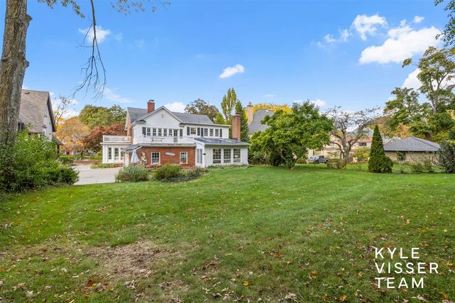 508 Cambridge Boulevard, East Grand Rapids, MI 49506