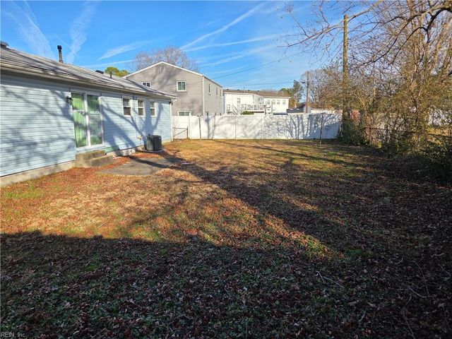 3117 Ole Towne LN, Virginia Beach, VA 23452