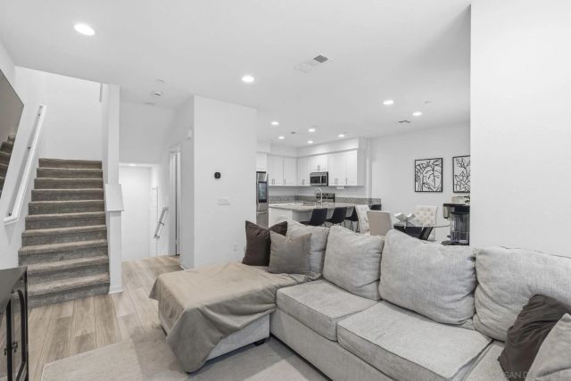2815 Elderflower, Spring Valley, CA 91977