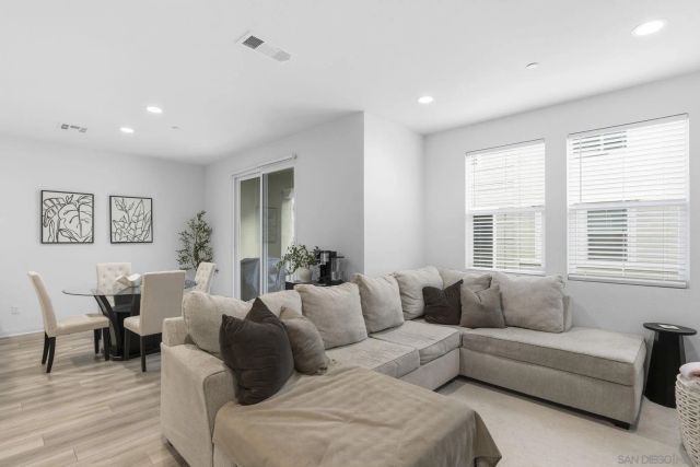 2815 Elderflower, Spring Valley, CA 91977