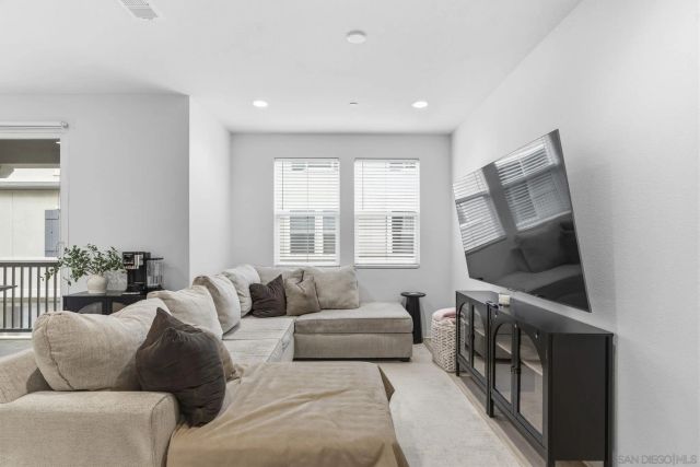 2815 Elderflower, Spring Valley, CA 91977