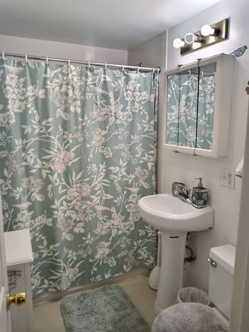 1482 Beacon B5, Brookline, MA 02446