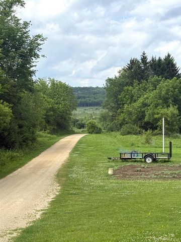 7557 Lee Road, Lodi, WI 53555