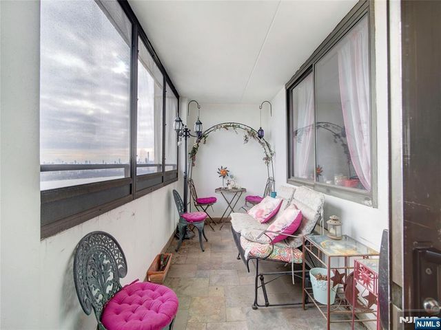 250 Gorge 28A, Cliffside Park, NJ 07010