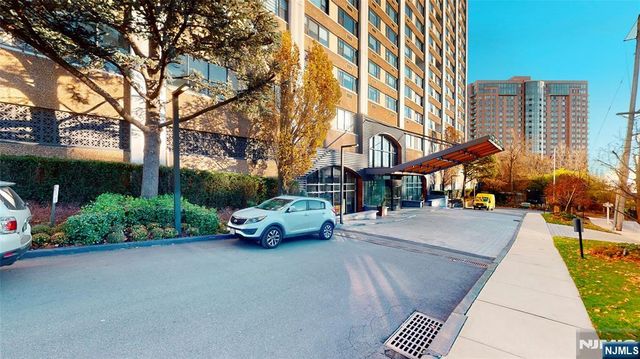 250 Gorge 28A, Cliffside Park, NJ 07010