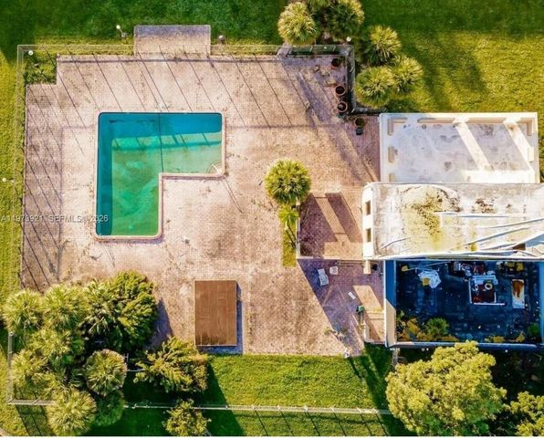 7911 N Colony Cir N 304, Tamarac, FL 33321