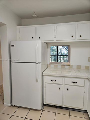 7911 N Colony Cir N 304, Tamarac, FL 33321