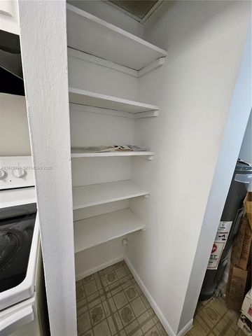 7911 N Colony Cir N 304, Tamarac, FL 33321