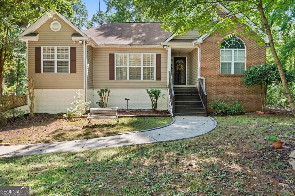 25 Buck Trail, Newnan, GA 30265