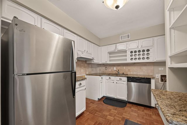 408 N Post Oak Lane 408, Houston, TX 77024