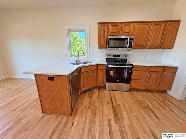 6815 S 164th Circle, Omaha, NE 68135